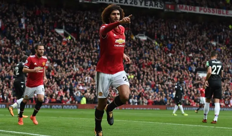 Gelandang Manchester United (MU) Marouane Fellaini. (AFP/Paul Ellis) 