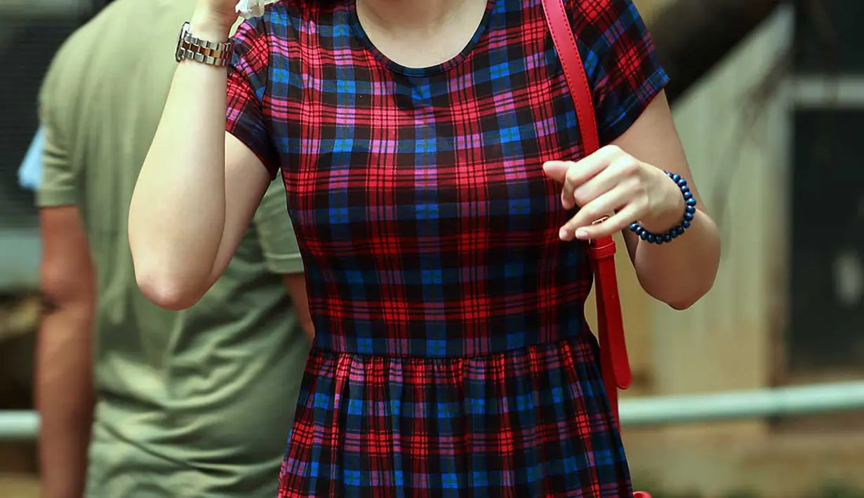 Vicky mengaku salah satu hal yang membuatnya tertarik ikut bermain dalam film ini adalah karena sosok sang ayah, Faiza Al Jufri yang juga seorang sutradara. (Deki Prayoga/Bintang.com)