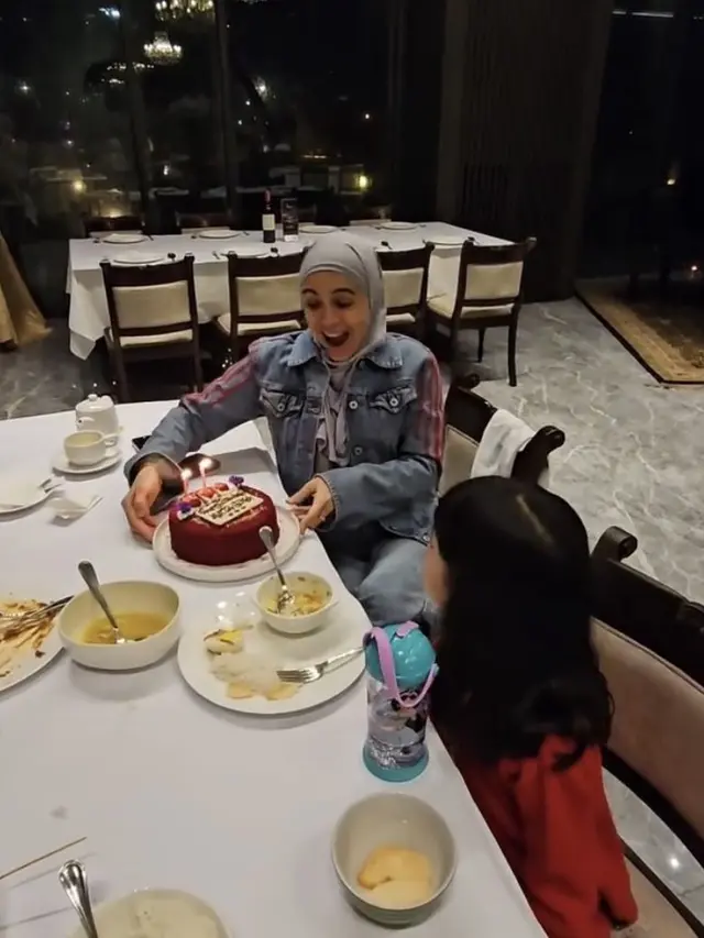 Nycta Gina Awet Muda