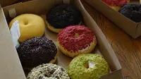 Donat Arung Senja salah satu menu pilihan warga Surabaya saat nongkrong di kafe bersama keluarga. Foto (Instagram Arung Senja)