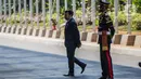 Menteri Pertanian Syahrul Yasin Limpo tiba untuk menghadiri pembukaan KTT ASEAN ke-43 di Jakarta Convention Center (JCC), Senayan, Selasa (5/9/2023). (Liputan6.com/Faizal Fanani)