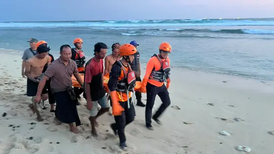 Jenazah Perempuan Diduga WNA Terdampar di Pantai Nyang Nyang