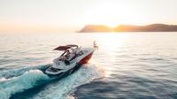 Funny boat jokes you should check out. (Photo: Ivan Ragozin/Unsplash)