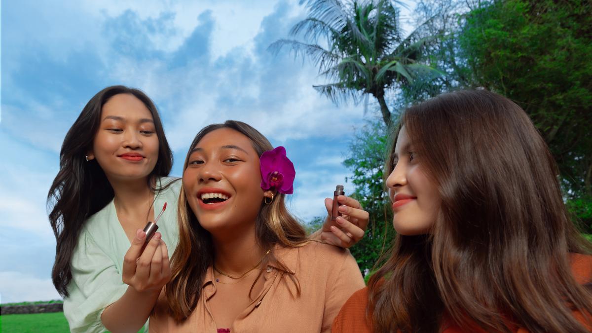 Rahasia Makeup Lebaran Tahan Lama Seharian, Tips &amp; Trik Anti Luntur!