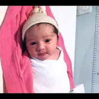 Andi Soraya melahirkan bayi perempuan (Instagram/@andisorayabeatrix)