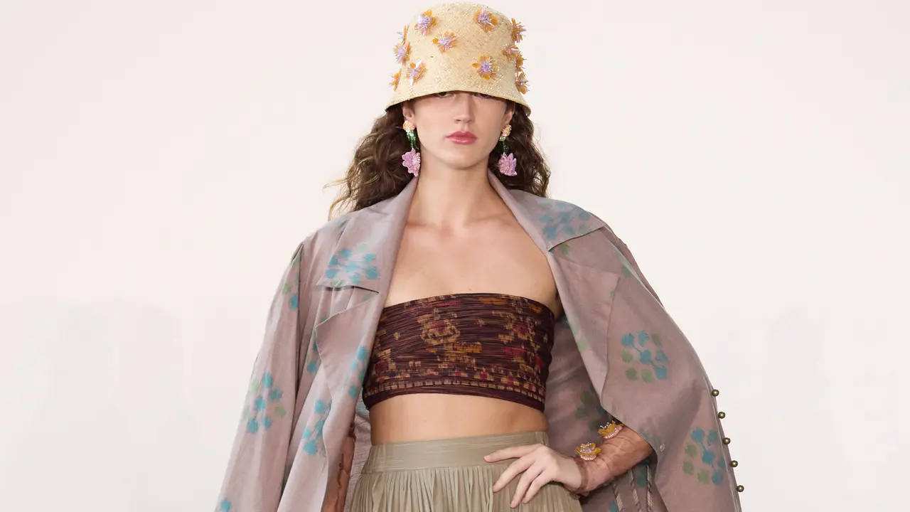 Koleksi Wiron Didiet Maulana di New York Fashion Week Indonesia Now Dilirik Pemilik Toko di New York
