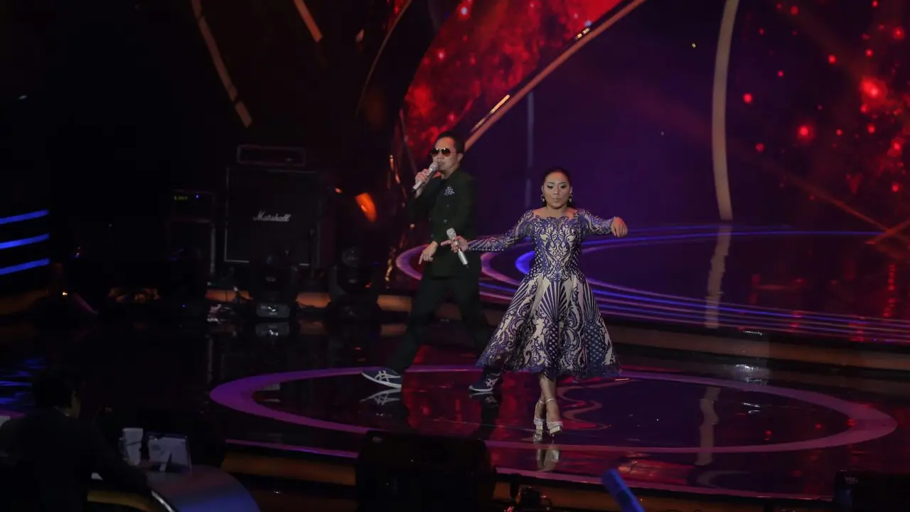 [Bintang] Sandhy Sondoro dan Maria