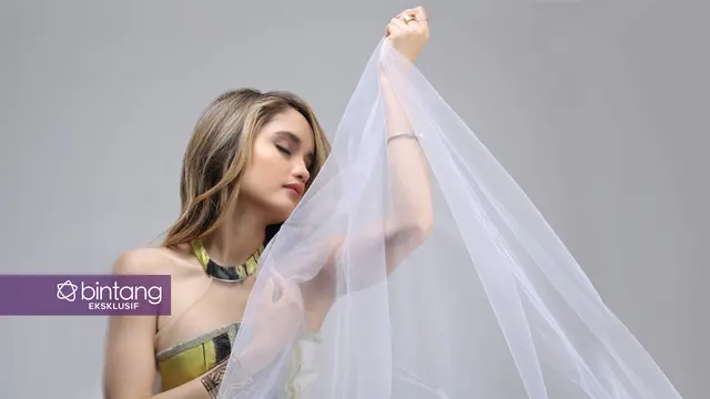 [Bintang] Eksklusif Cinta Laura