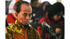 Sidang suap pembahasan APBD-P Riau 2014 dan Rancangan APBD Riau Tahun 2015 terus bergulir di Pengadilan Tipikor Pekanbaru. Dalam sidang terungkap bahwa pemberian uang diganti dengan istilah lahan dan hektare.  Lahan merupakan istilah untuk menyebut rupiah