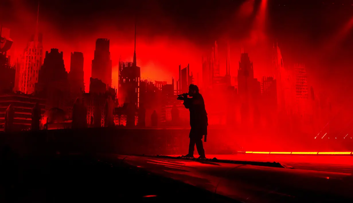 The Weeknd tampil di Vancouver, British Columbia, Kanada, 23 Agustus 2022. Penonton terus meneriakkan yang keras dan gila selama pertunjukan. (Darryl Dyck/The Canadian Press via AP)