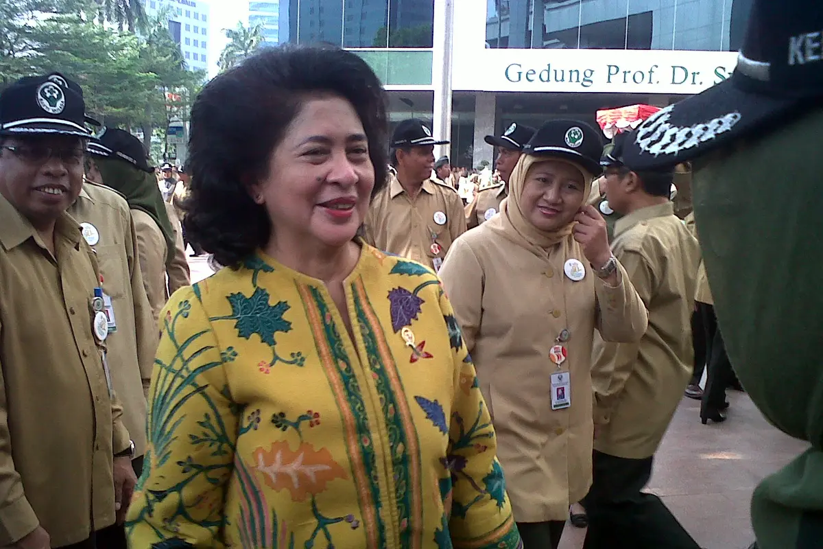 Nila Moeloek