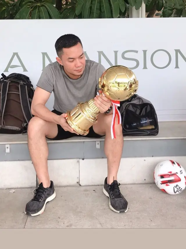 6 Potret Sirajuddin Mahmud, Pria yang Dikabarkan Kekasih Zaskia Gotik