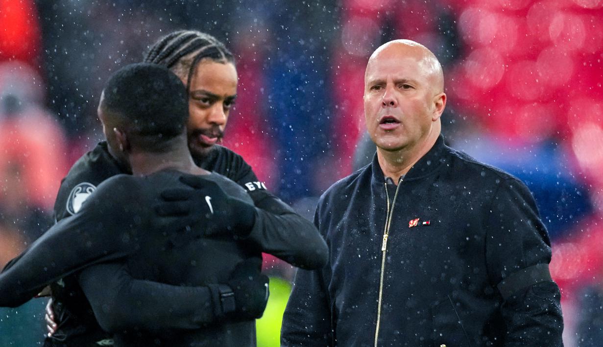 Hasil ini memastikan tim asuhan Luis Enrique melangkah ke semifinal, sementara Liverpool yang ditangani Arne Slot harus tersingkir. (AP Photo/Dave Shopland)