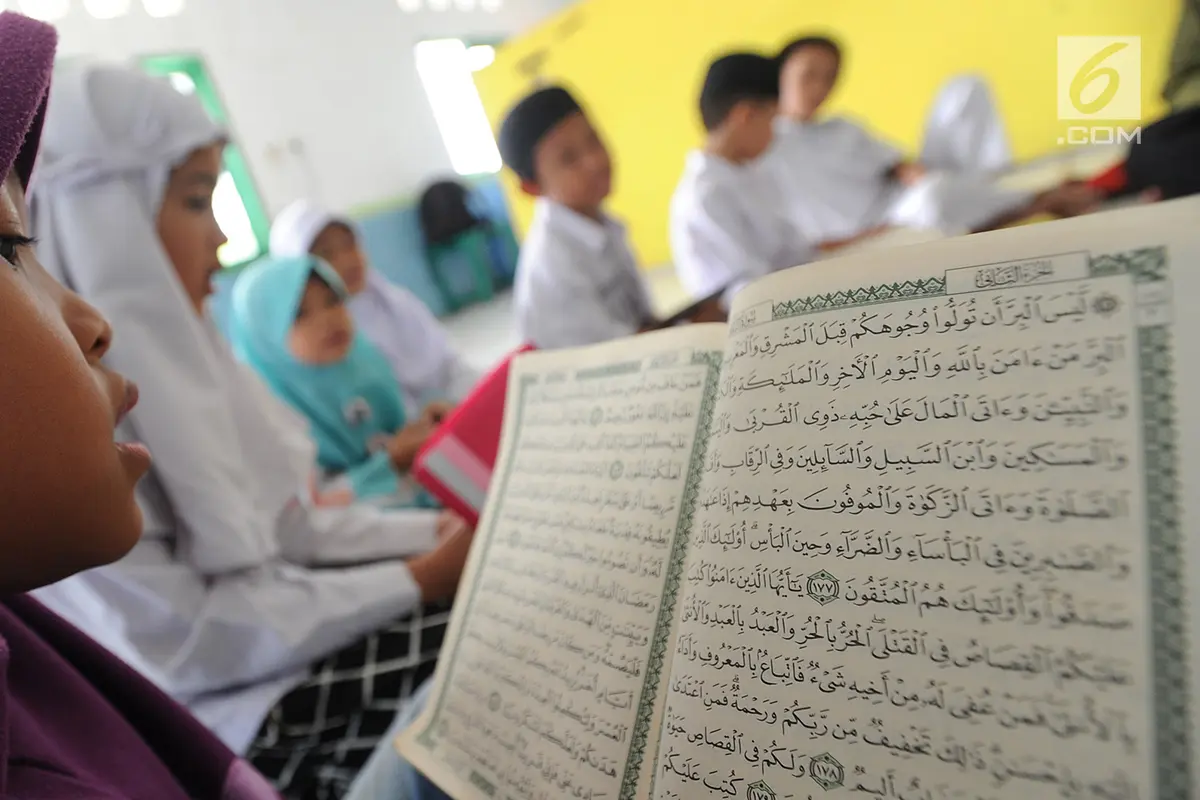 Bulan Ramadan Momentum Anak-Anak Belajar Al-Quran