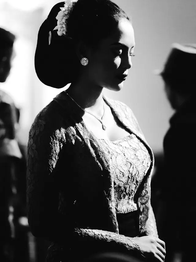 Erika Carlina bikin penasaran netizen (Instagram/eri.carl)