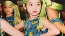 Wajah cantik IU sudah terlihat sejak ia kecil. (Liputan6.com/IG/@dlwlrma)