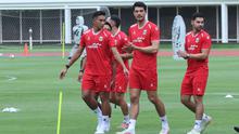 Elkan Baggott yang sempat lama absen dari skuad Garuda, tampak mengikuti latihan bersama rekan-rekannya. Tampak dalam foto, pemain Timnas Indonesia, Elkan Baggott (tengah) saat mengikuti sesi latihan perdana di Lapangan Stadion Madya, Kompleks Gelora Bung Karno, Senayan, Jakarta, Selasa (24/3/2026). (Bola.com/M Iqbal Ichsan)