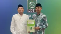 Gus Makki-Ali Ruchi menerima langsung surat dukungan  di Kantor DPP PKB di Jakarta pada Selasa 26 Agustus 2024 pukul 20.00 WIB. (Istimewa)