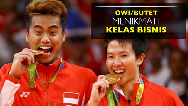 Video Tontowi Ahmad dan Liliyana Natsir menuju Indonesia usai meraih medali emas Olimpiade Rio 2016 dengan pesawat kelas bisnis.
