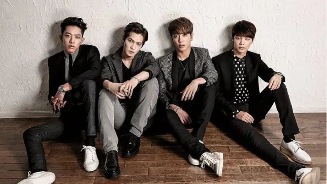Rilis Karya Baru, CNBLUE Ketiban Untung