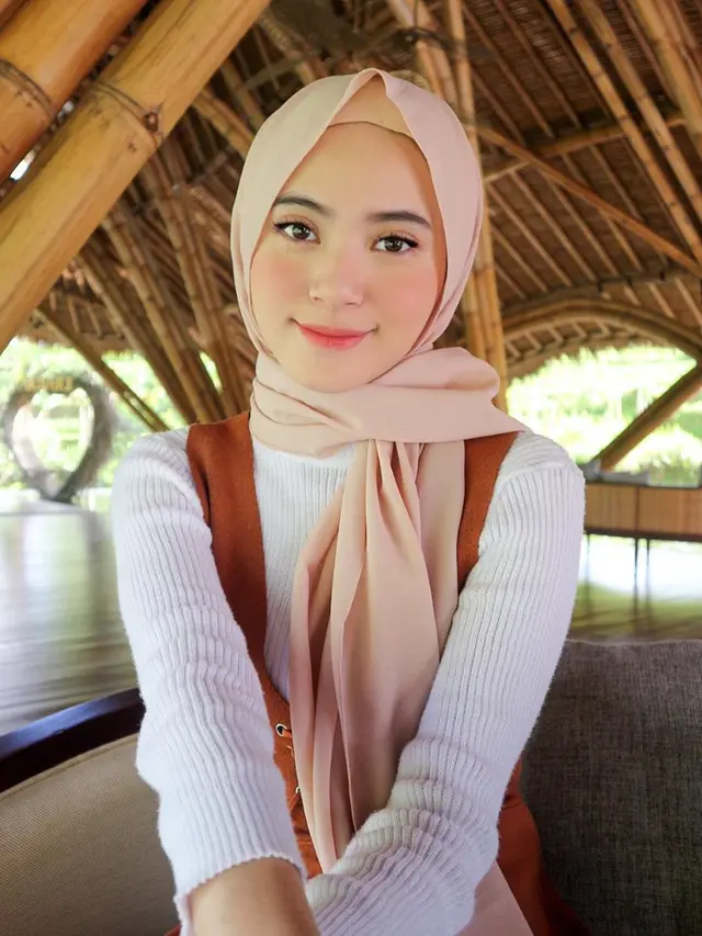 Profil Vivi Novika, Pegiat E-Sport yang Pernah Diselingkuhi Alfeandra Dewangga