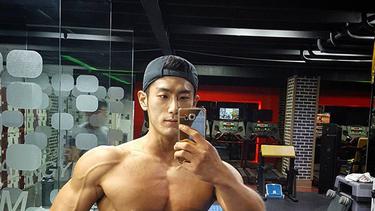 Ganteng Banget Guru Sd Asal Korea Selatan Ini Bikin Hati Meleleh Lifestyle Fimela Com