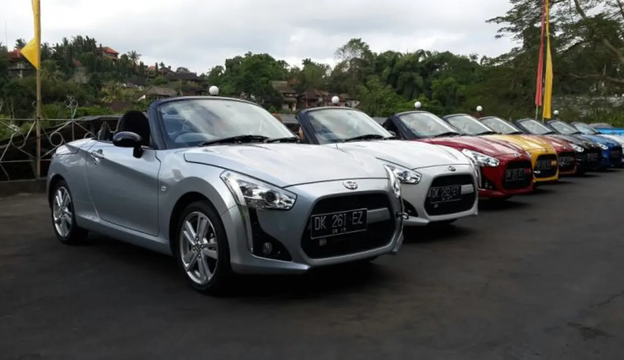  Copen memiliki mesin berkapasitas 660 cc dilengkapi turbo intercooler dengan tenaga hingga 64 Tk. (Foto: Septian Pamungkas/Liputan6.com) 