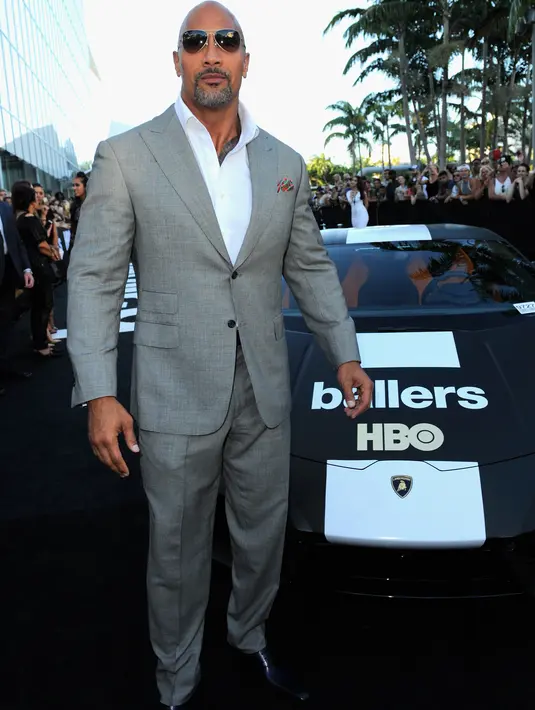 Nama Dwayne Johnson masuk ke dalam daftar selebriti berbadan besar dalam majalah Vorbes. Ia menduduki posisi ke 81. (AFP/Bintang.com)