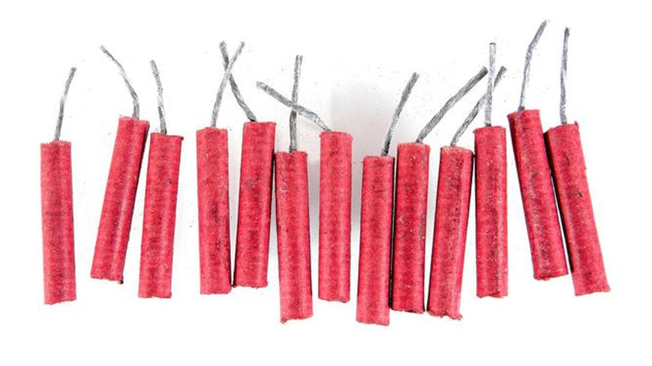 Petasan, Kembang Api dan Mercon