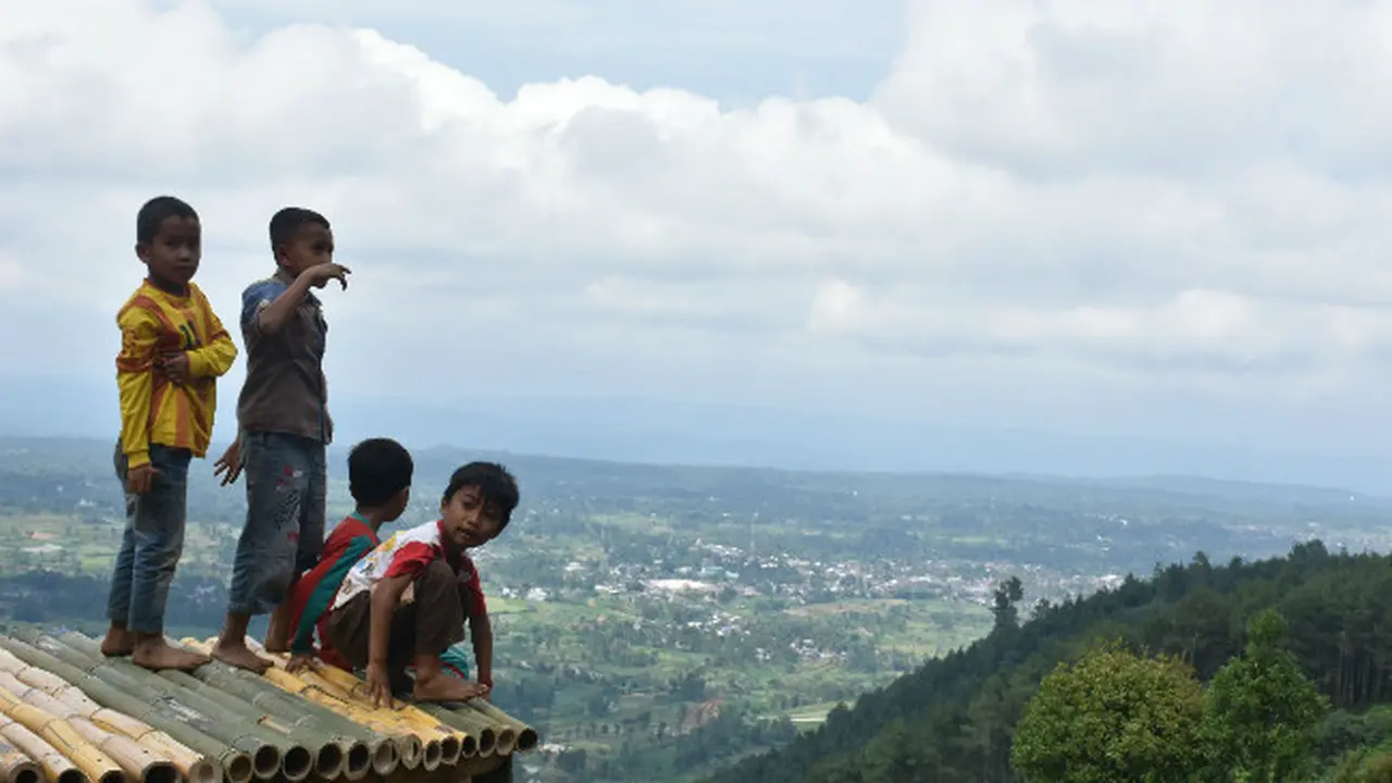 Puncak Bukit Patran Nation di Batang