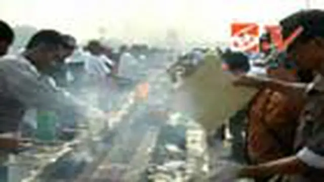 Bakar Bandeng Sepanjang 5,5 Kilometer