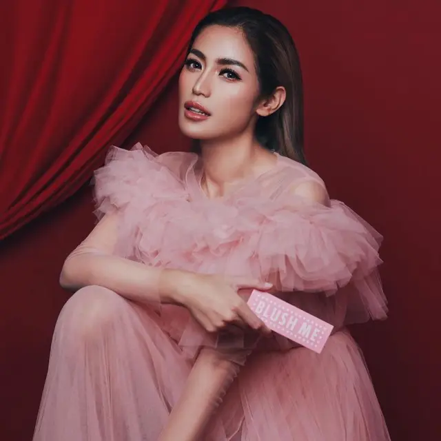 Masuk Nominasi Wanita Tercantik Dunia, Ini 7 Pesona Jessica Iskandar Tampil Glow Up