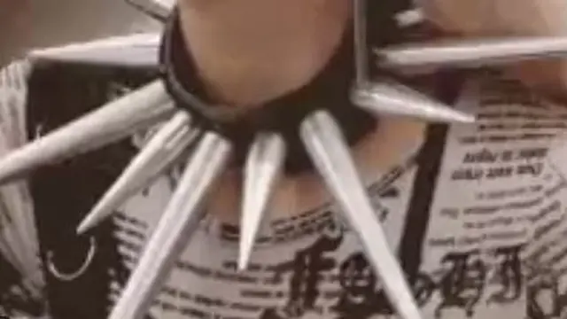 7 Potret Kalung Nyeleneh Ala Netizen, Bikin Geleng Kepala