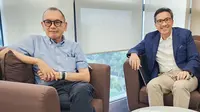 Direktur Utama Superbank Tigor M. Siahaan (kanan) berbagi wawasan mengenai perkembangan sektor perbankan Indonesia dipandu oleh Manggi Habir, Visiting Fellow ISEAS Yusof Ishak Institute (kiri) dalam webinar 'Digital Trends Altering Indonesia's Banking Landscape'.(Dok Superbank)