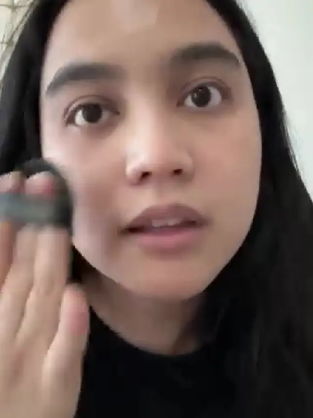 Tips Makeup Antimenor dengan Blush On Rp60 Ribuan Ala Rachel Amanda (credit: instagram/auroramanda95
