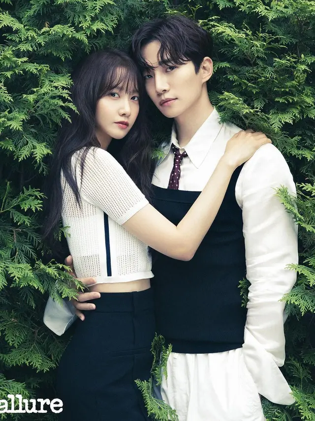 8 Potret Mesra Im Yoona dan Lee Junho, Bantah Kabar Kencan