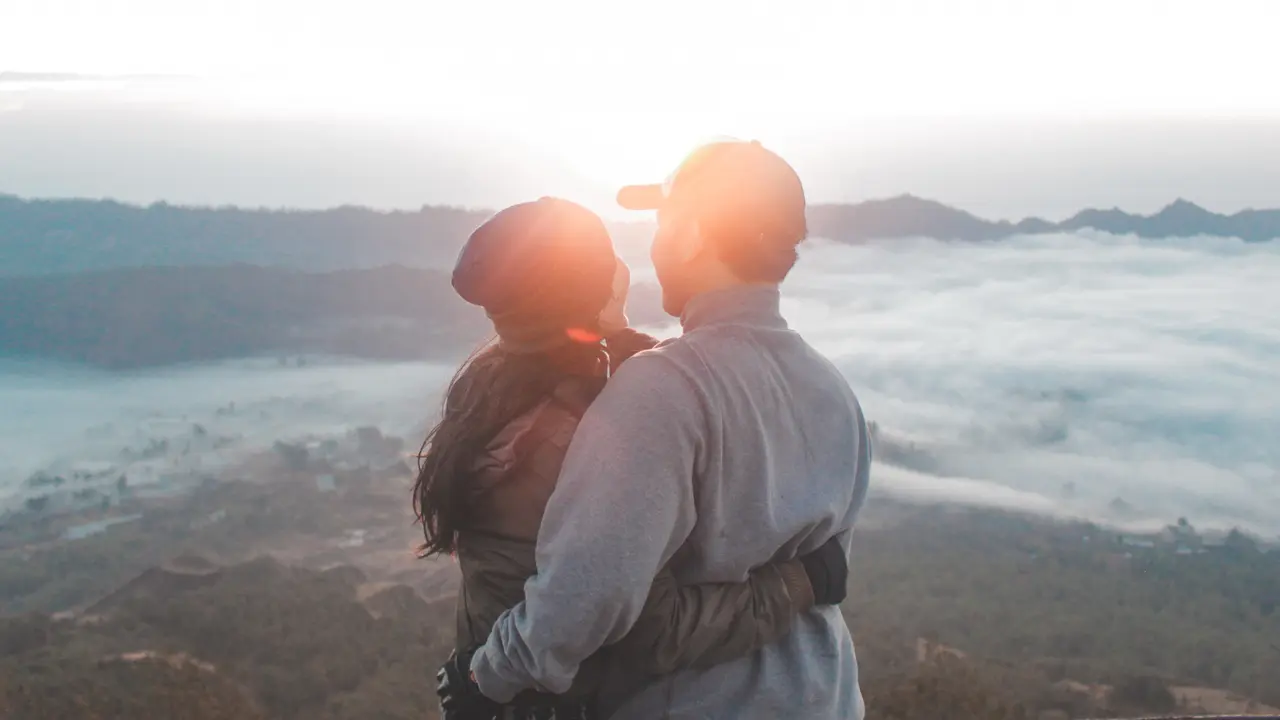 pasangan cinta