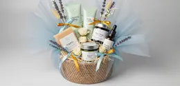 Hampers Produk Kecantikan dan Perawatan Diri/ Ilustrasi gambar oleh AI