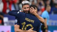 Timnas Prancis yang tampil tanpa kehadiran Karim Benzema berhasil menang atas Austria di pertandingan League A Grup 1 UEFA Nations League 2022/2023 lewat aksi Kylian Mbappe dan Olivier Giroud. (AFP/Franck Fife)