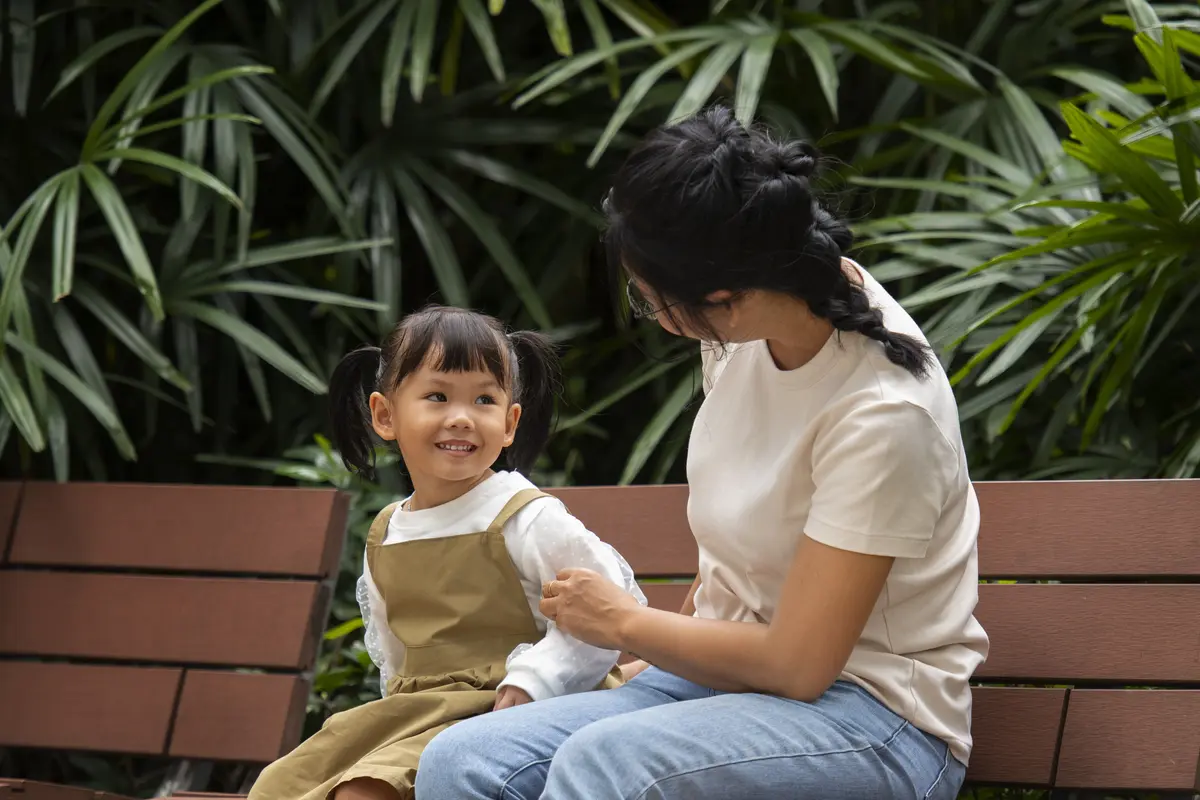 Membangun Kedekatan Emosional dengan Anak Dapat Dilakukan Sebelum Tidur