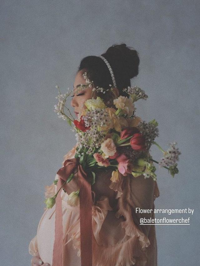 6 Potret Maternity Shoot Winona Adik Nikita Willy, Siap Sambut Buah Hati Pertama