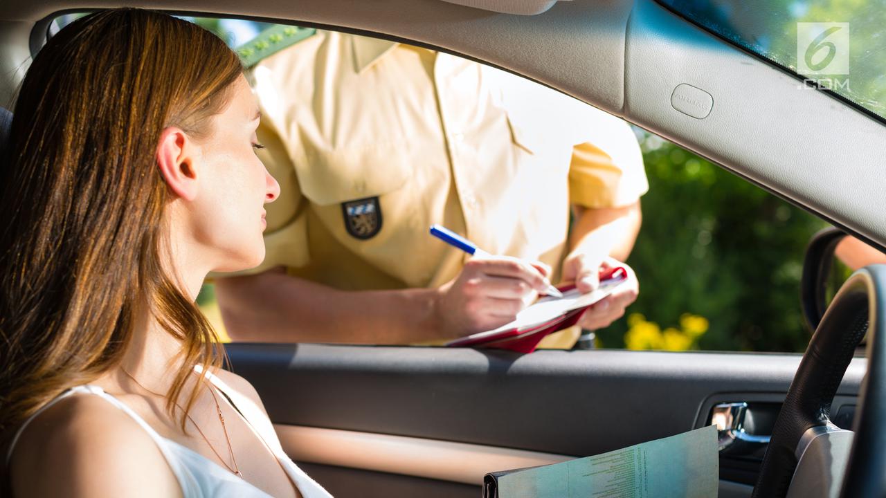 Tilang Kendaraan Mobil