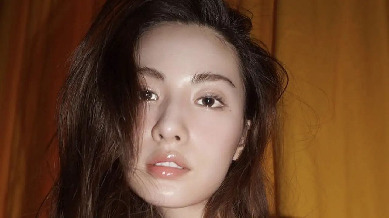 Nana/(@jin_a_nana)