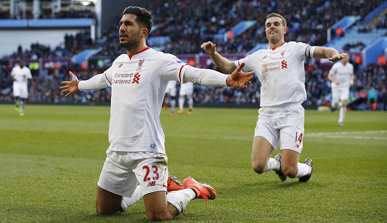 Gelandang Liverpool, Emre Can, merayakan gol yang dicetaknya ke gawang Aston Villa pada laga Liga Premier Inggris di Stadion Villa Park, Inggris, Minggu (14/2/2016). Liverpool berhasil menang 6-0 atas. Villa. (Reuters/Phil Noble) 