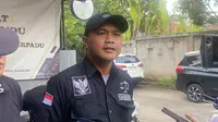 Koordinator Divisi Penanganan Pelanggaran dan Penyelesaian Bawaslu Kota Sukabumi, Firman Alamsyah saat dikonfirmasi laporan dugaan pelanggaran paslon Pilkada 2024 (Liputan6.com/Istimewa).