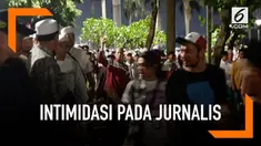 Intimidasi dan kekerasan terjadi saat Malam Munajat 212. Aliansi Jurnalis Independen mengecam tindakan dari sejumlah pria berseragam FPI tersebut.