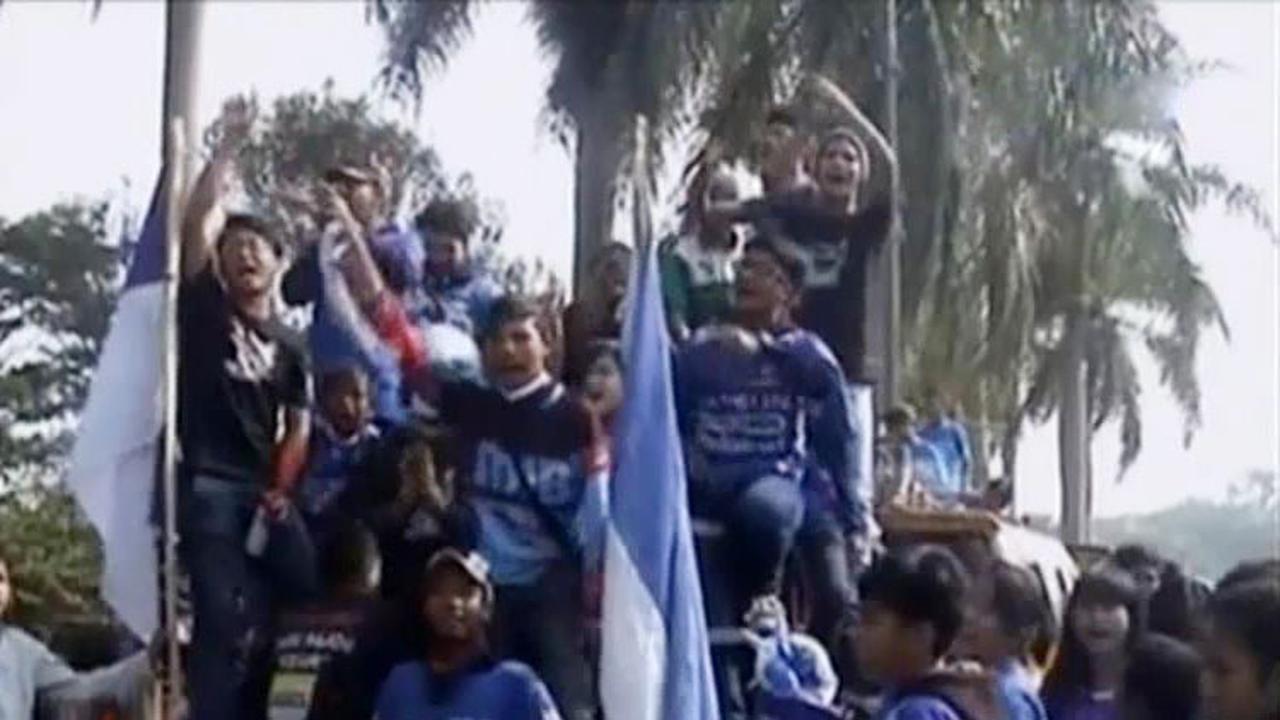 Ribuan Bobotoh Marakkan Pawai Kemenangan Persib Hari Ini