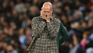 Sementara itu, Manchester City harus tersingkir dengan agregat 1-5. (AFP/Oli Scarff)