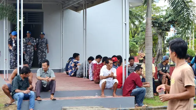 150 Kapal Nelayan Trawl Bengkulu Mendadak Berhenti Melaut