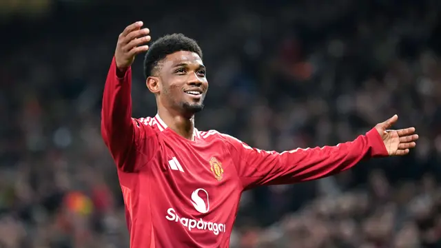 Berkat hasil ini, MU pun akhirnya meraih kemenangan perdana mereka di Liga Europa musim ini dan kini menduduki papan tengah klasemen. Di sisi lain, PAOK masih terpuruk di papan bawah. (AP Photo/Dave Thompson)